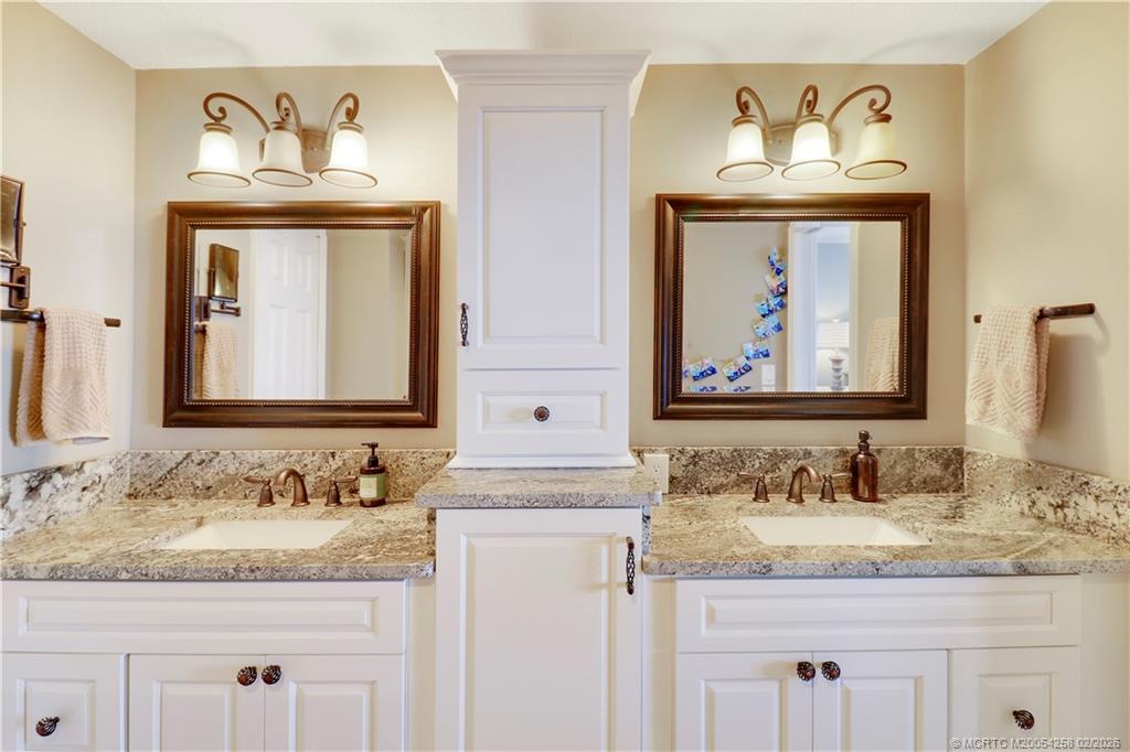 10000 S Ocean Drive 704