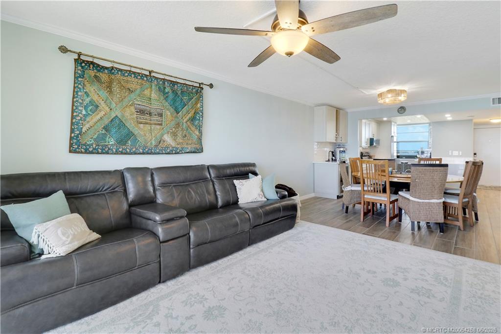 10000 S Ocean Drive 704