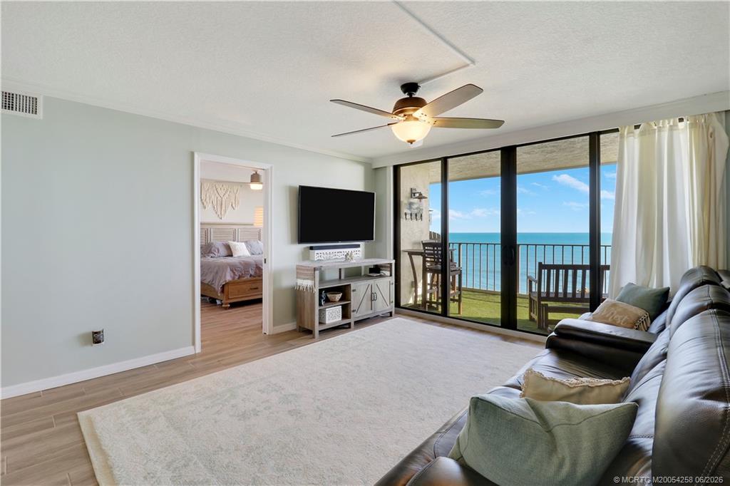 10000 S Ocean Drive 704
