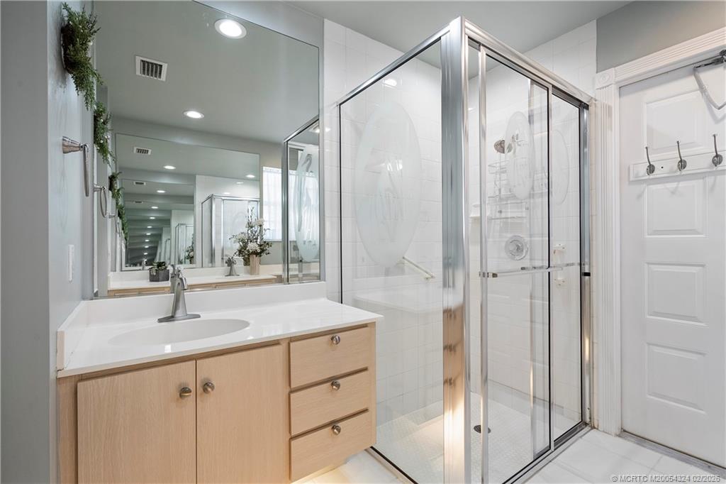 1705 SW Waterfall Blvd