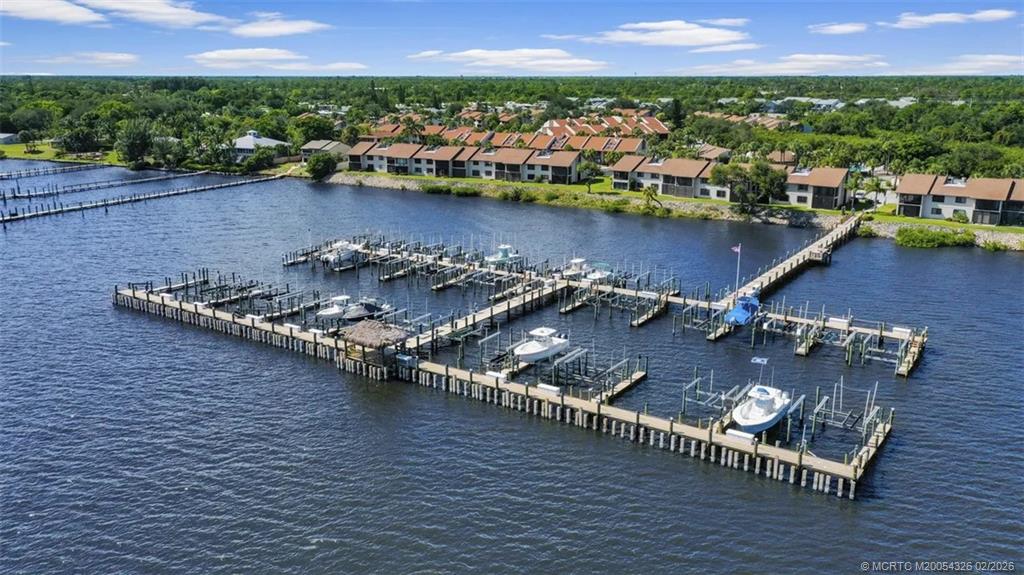 1600 NE Dixie Highway 4-206