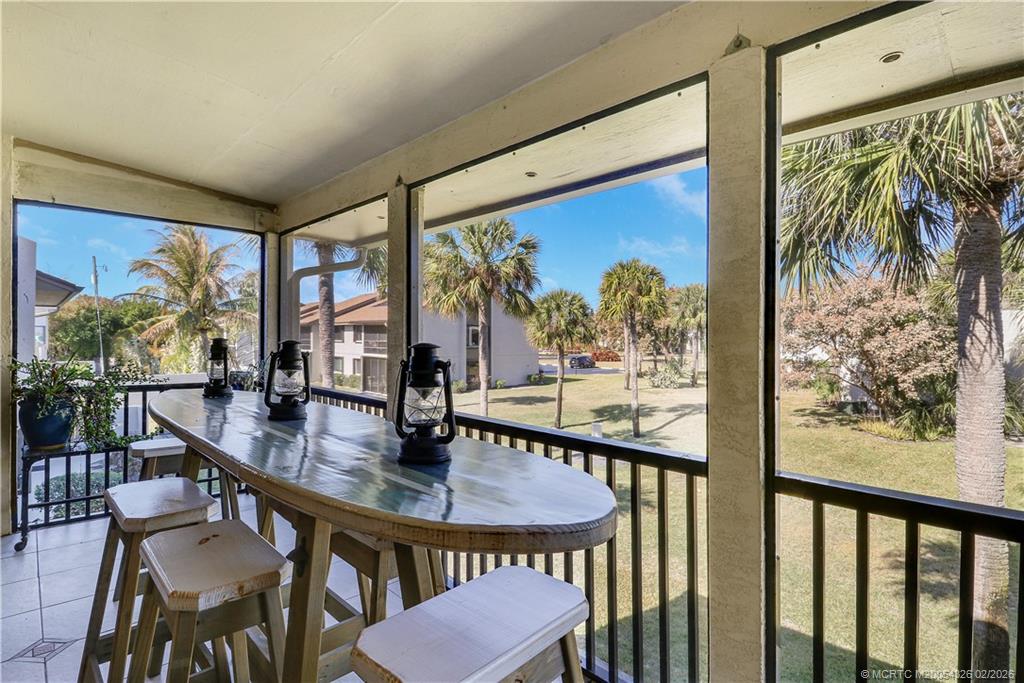 1600 NE Dixie Highway 4-206