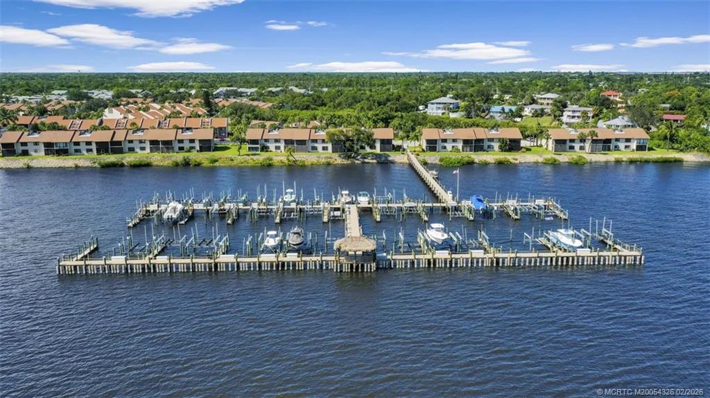 1600 NE Dixie Highway 4-206