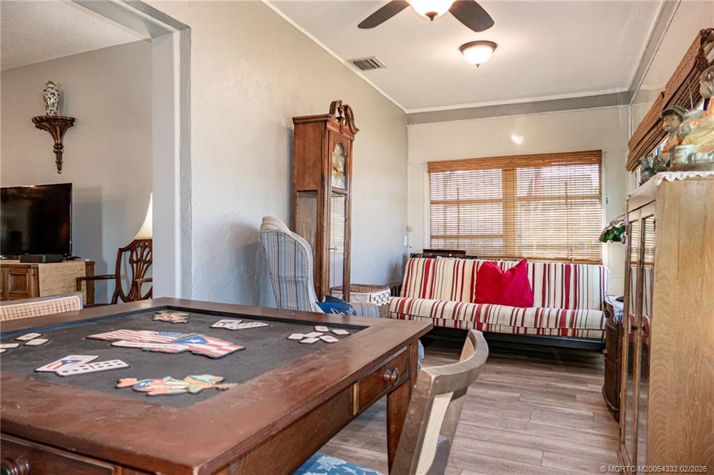 6531 SE Federal Highway Q101