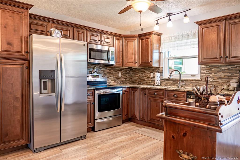 6531 SE Federal Highway Q101