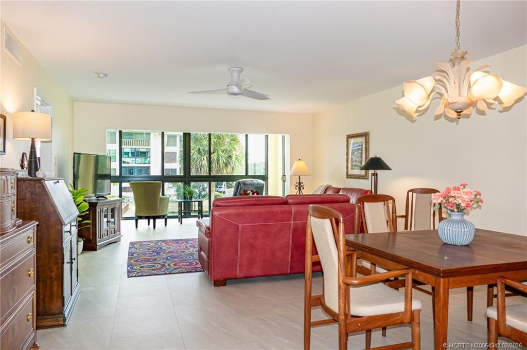 162 SE Saint Lucie Blvd 204B