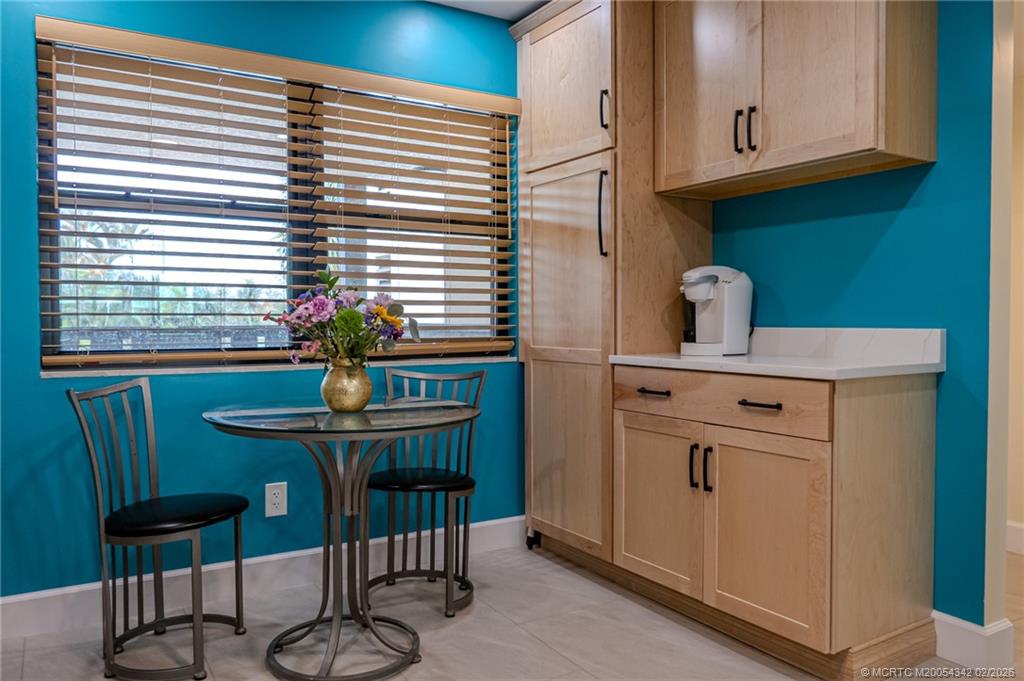 162 SE Saint Lucie Blvd 204B