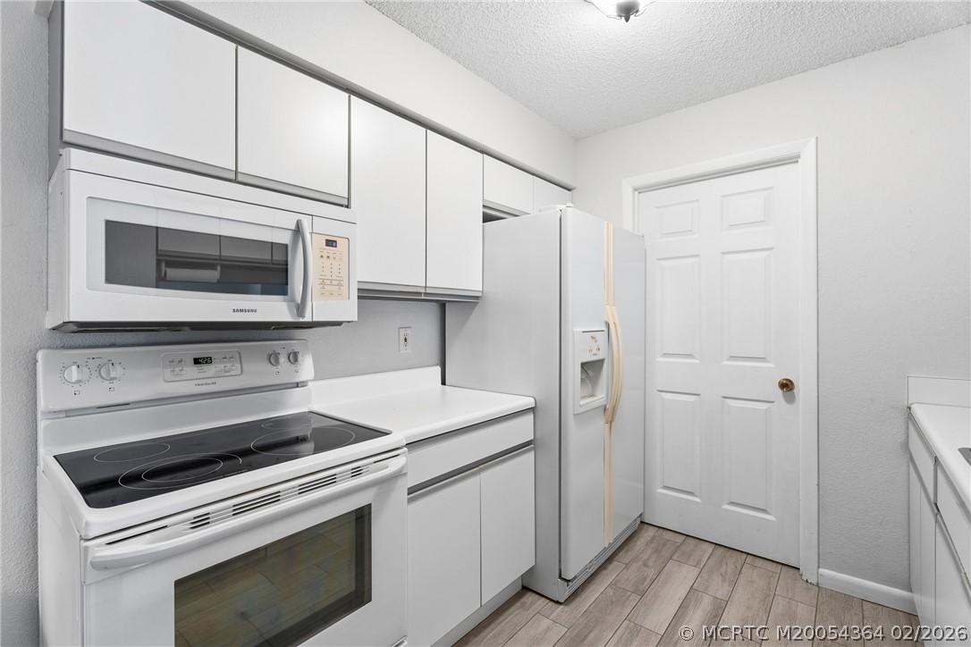 3907 NW Cinnamon Tree Circle