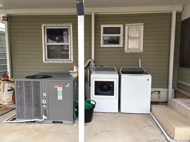 1713 SW College Street