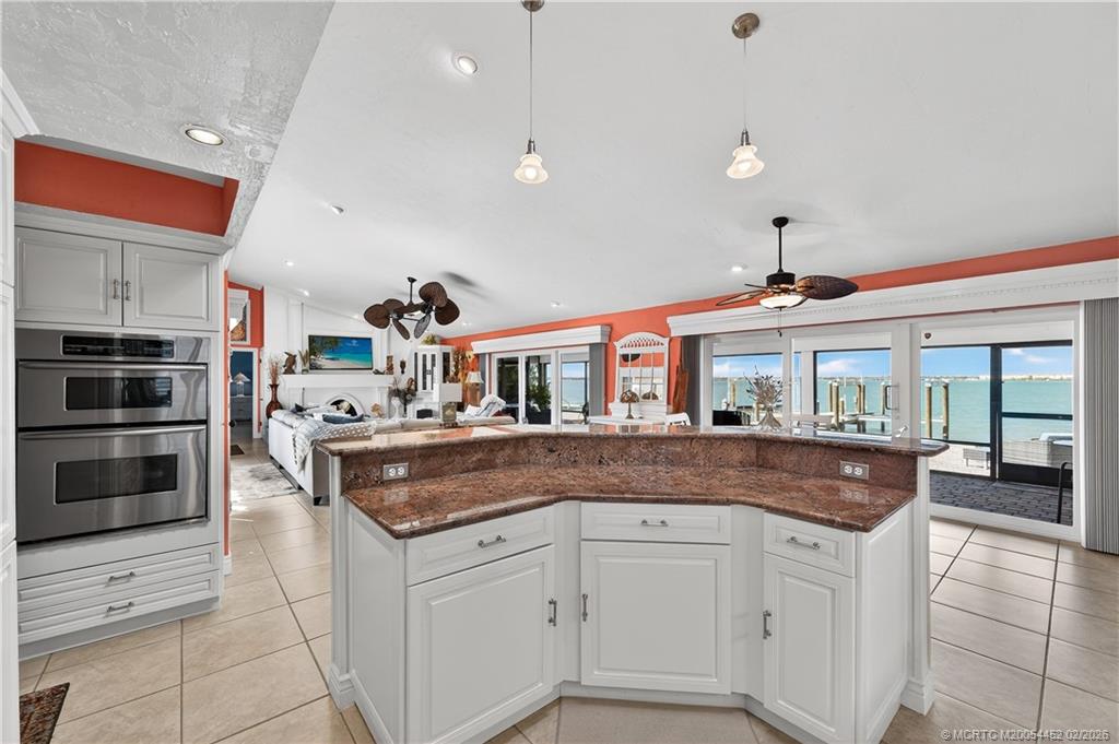 1811 Bayshore Drive