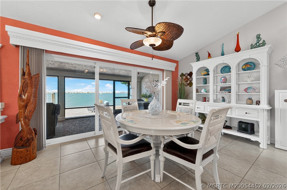1811 Bayshore Drive