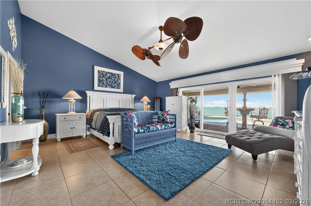 1811 Bayshore Drive