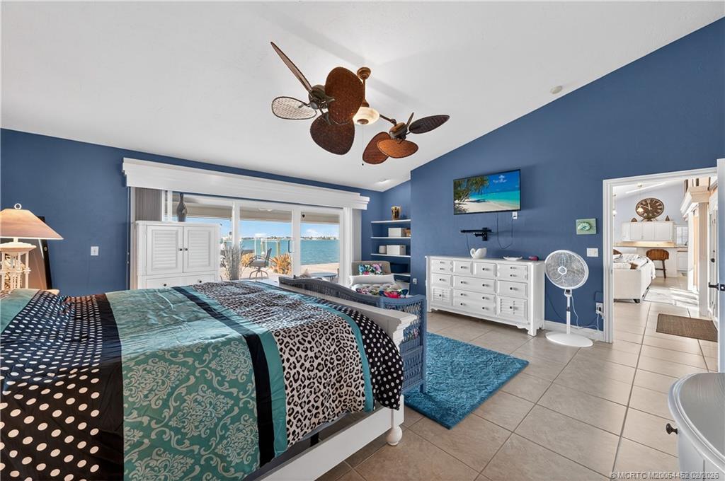 1811 Bayshore Drive