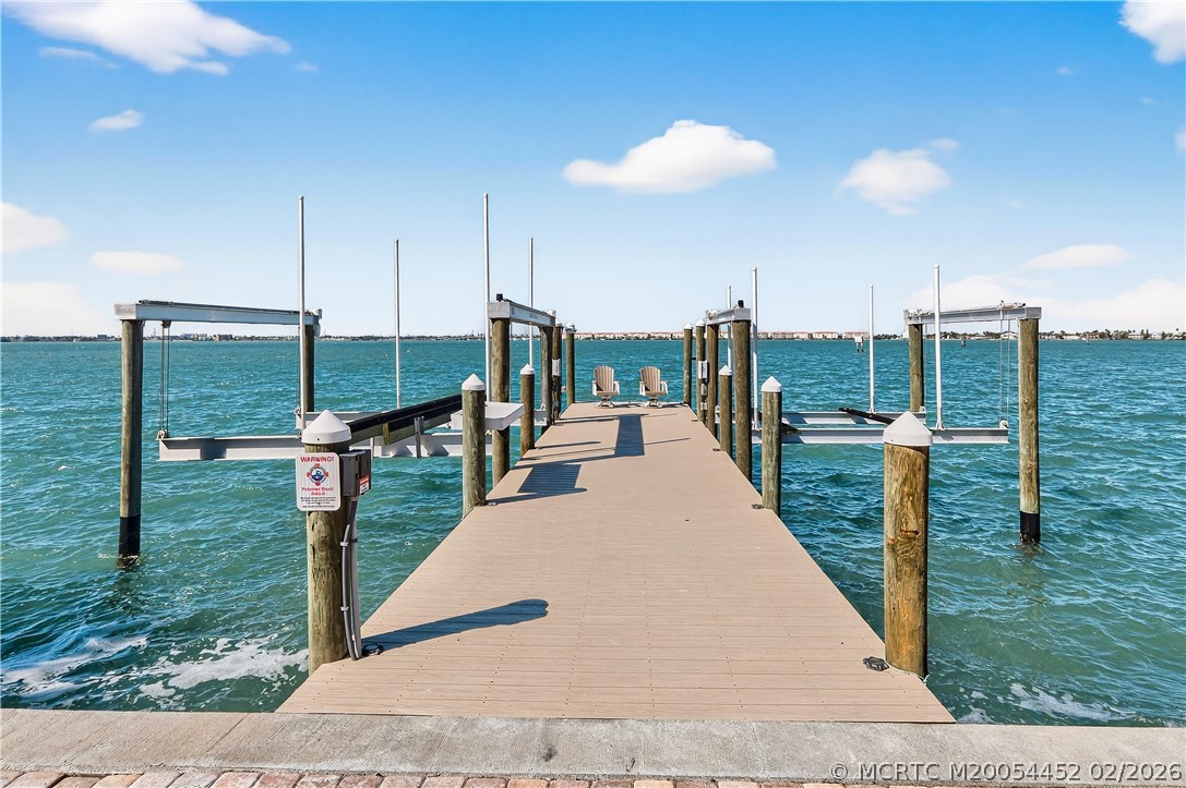 1811 Bayshore Drive