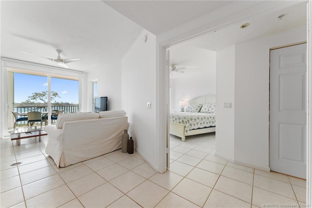 5800 NE Island Cove Way 2202