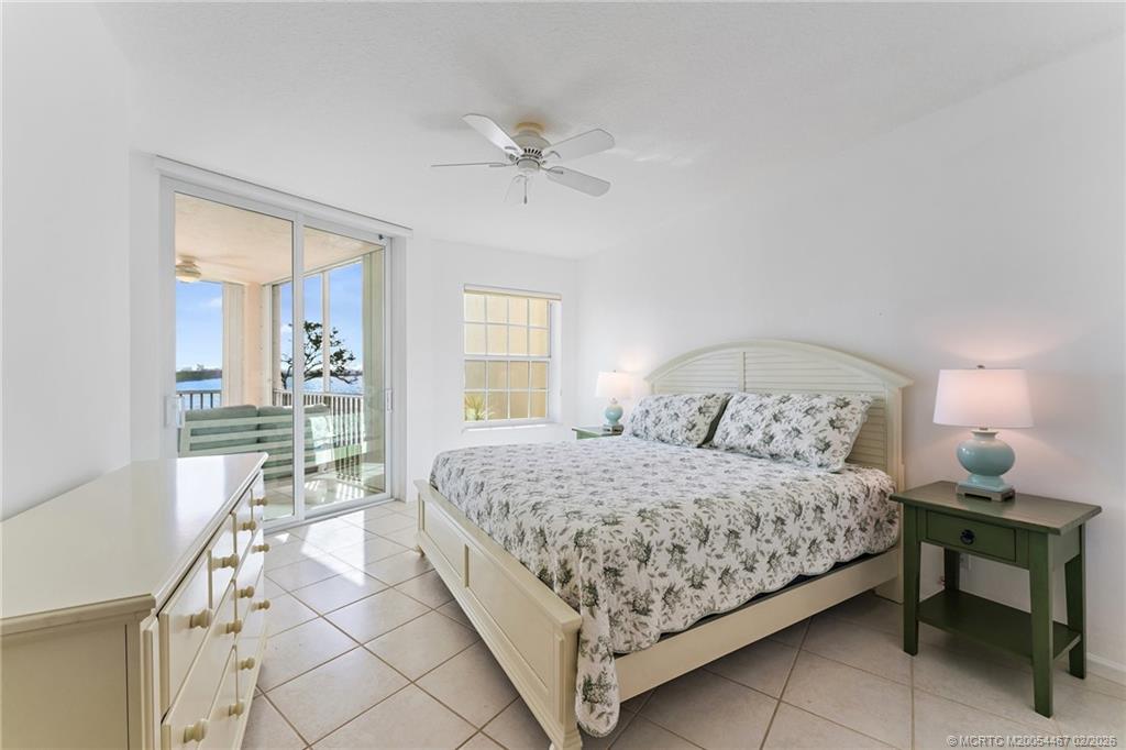 5800 NE Island Cove Way 2202