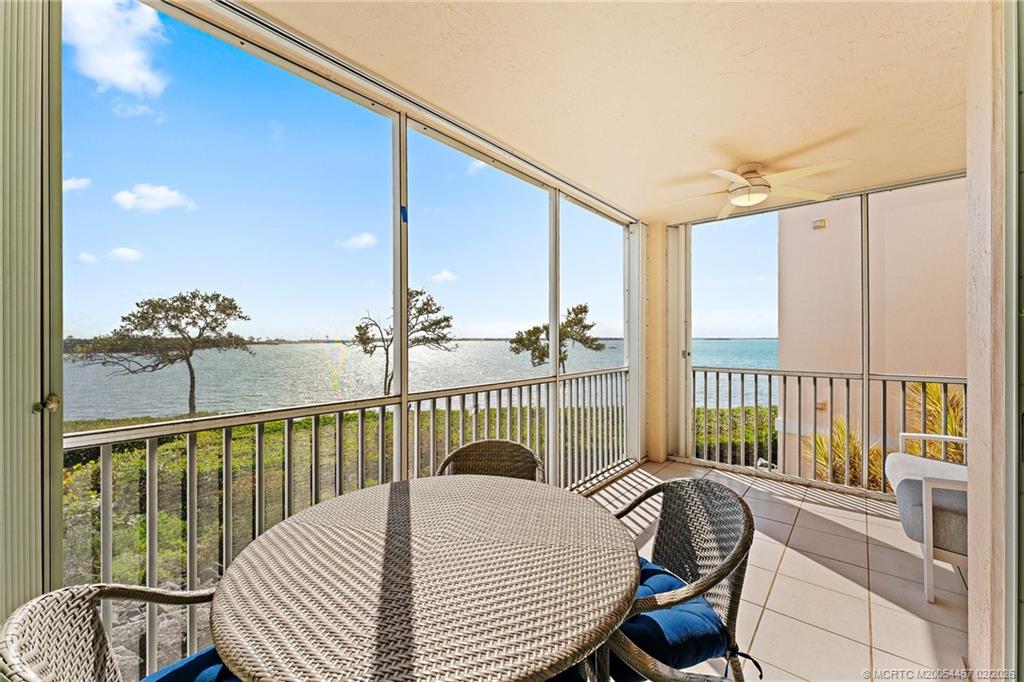 5800 NE Island Cove Way 2202