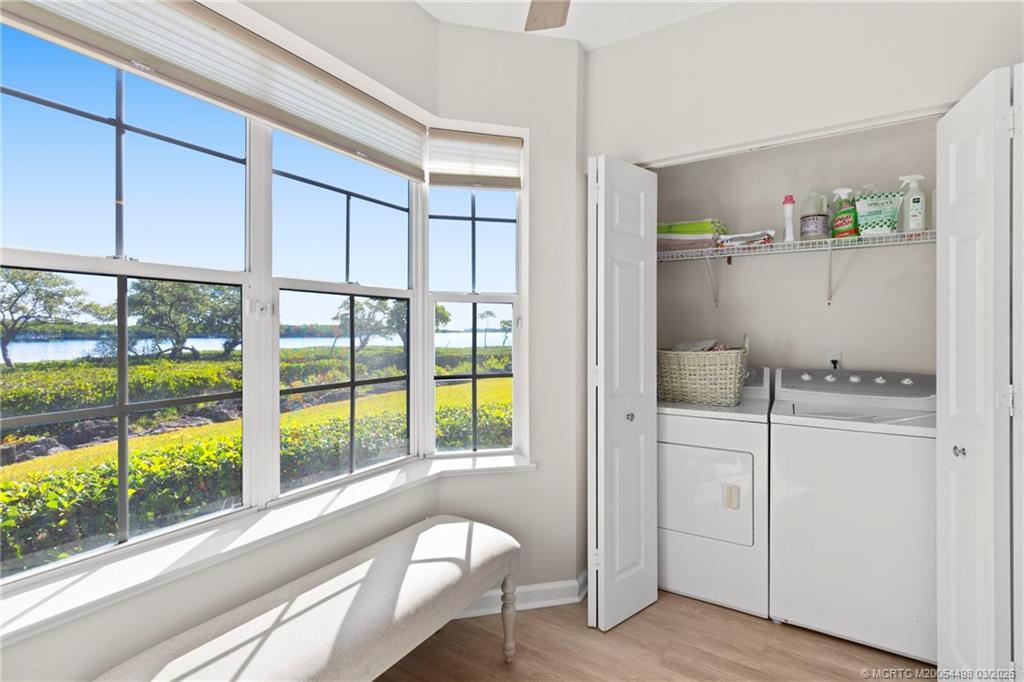 5799 NE Island Cove Way 1106