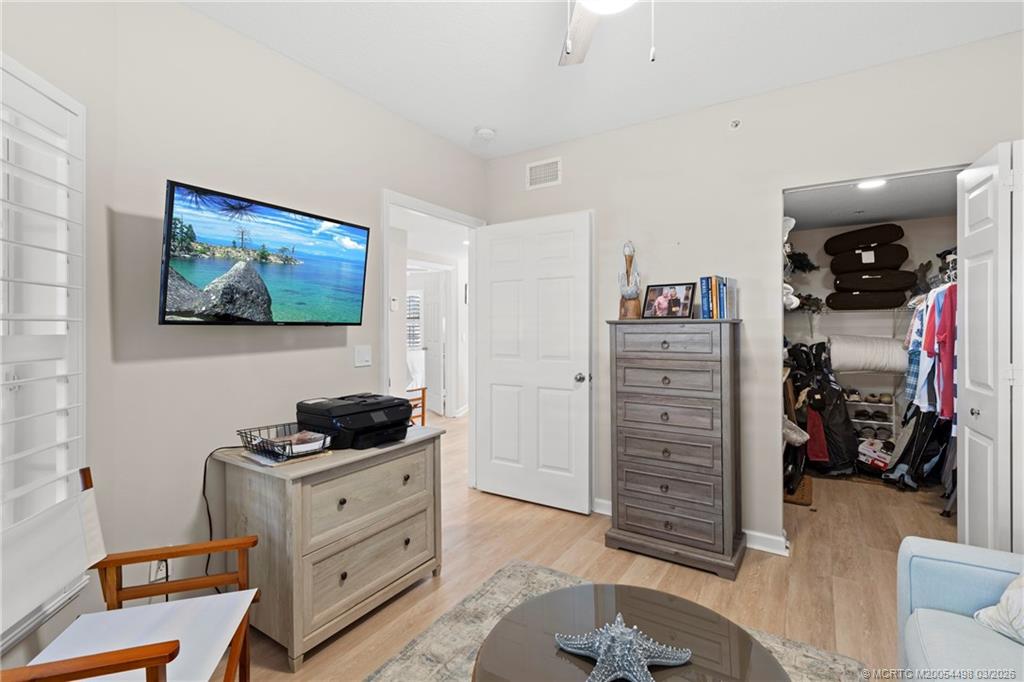 5799 NE Island Cove Way 1106