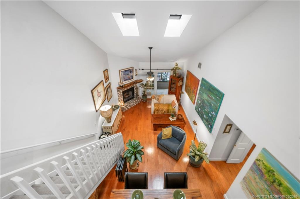 3293 NE Holly Creek Drive