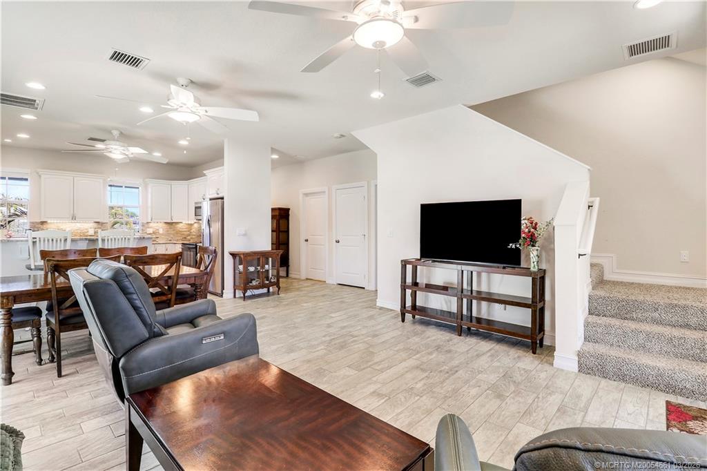 5352 SE Nassau Terrace