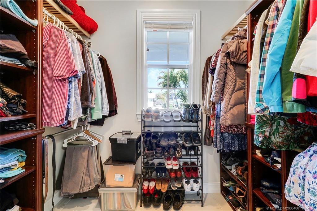 5352 SE Nassau Terrace