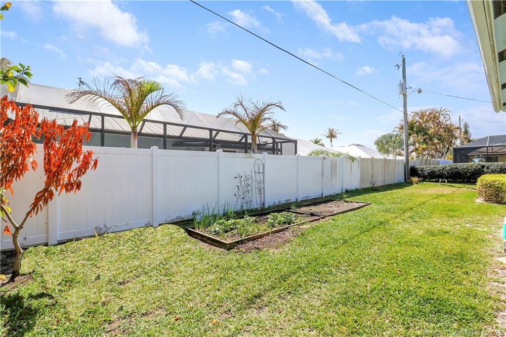 5352 SE Nassau Terrace