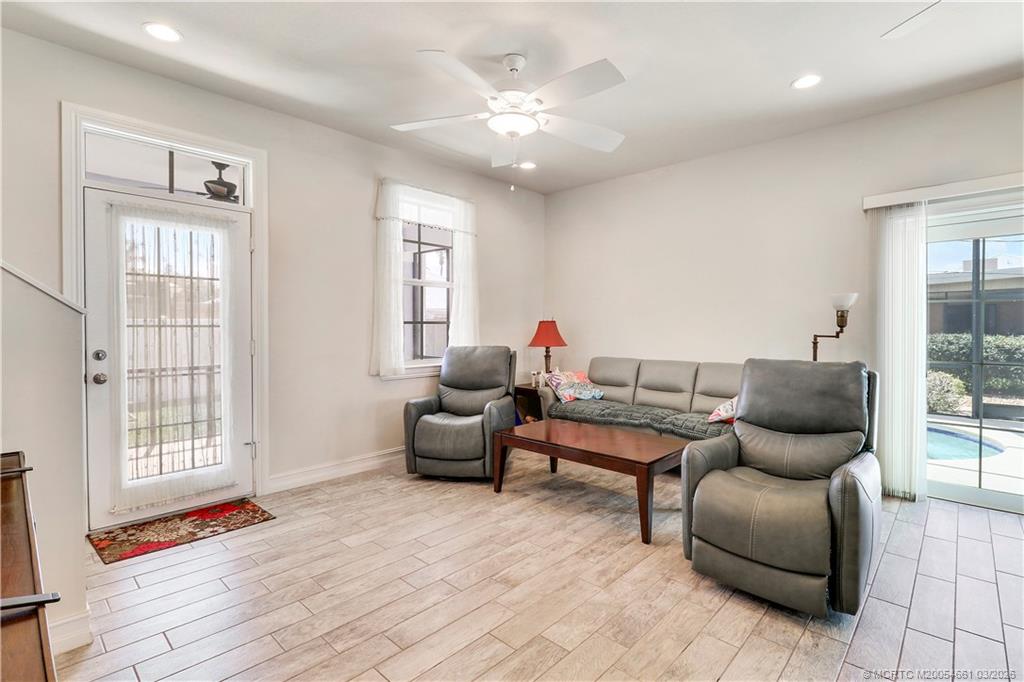 5352 SE Nassau Terrace