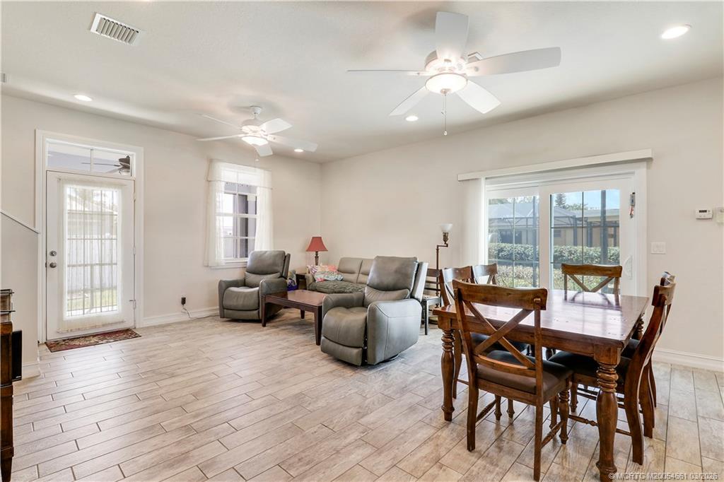 5352 SE Nassau Terrace