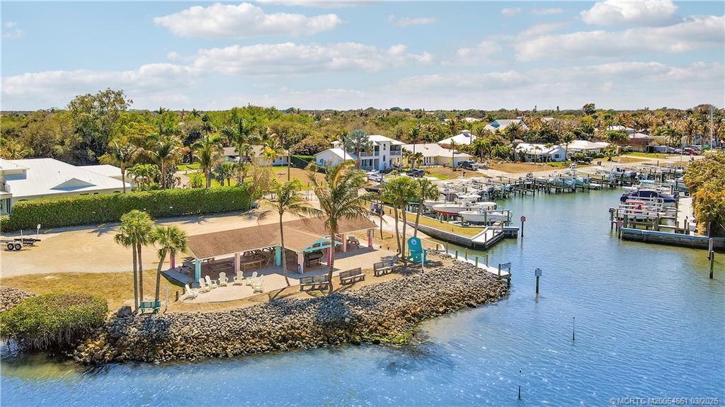 5352 SE Nassau Terrace