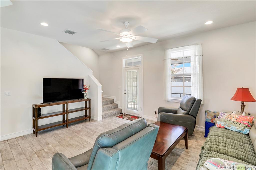 5352 SE Nassau Terrace