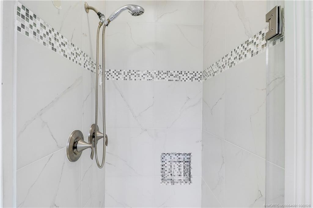 5352 SE Nassau Terrace