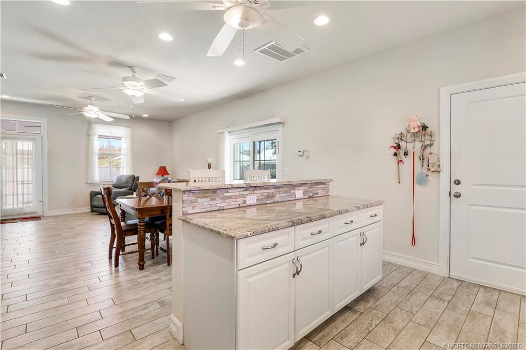 5352 SE Nassau Terrace