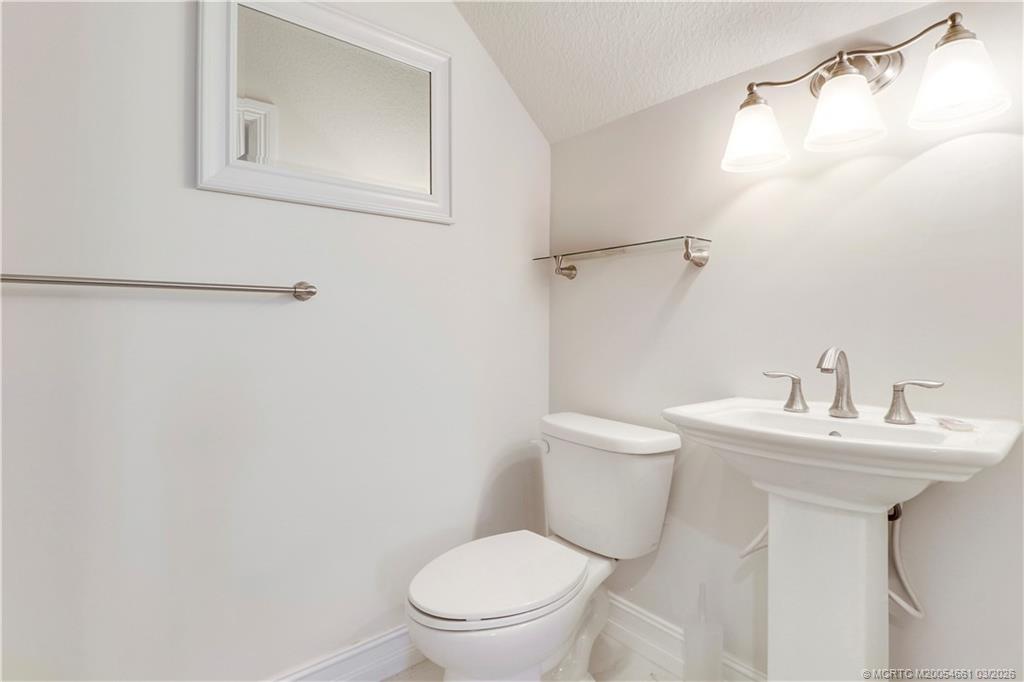 5352 SE Nassau Terrace