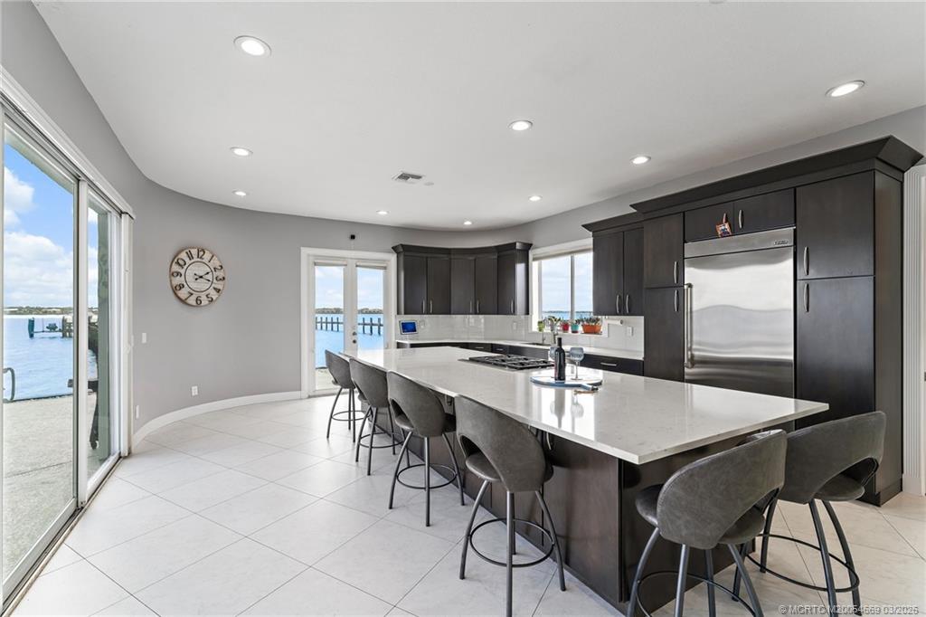 2318 NW Bay Colony Ct