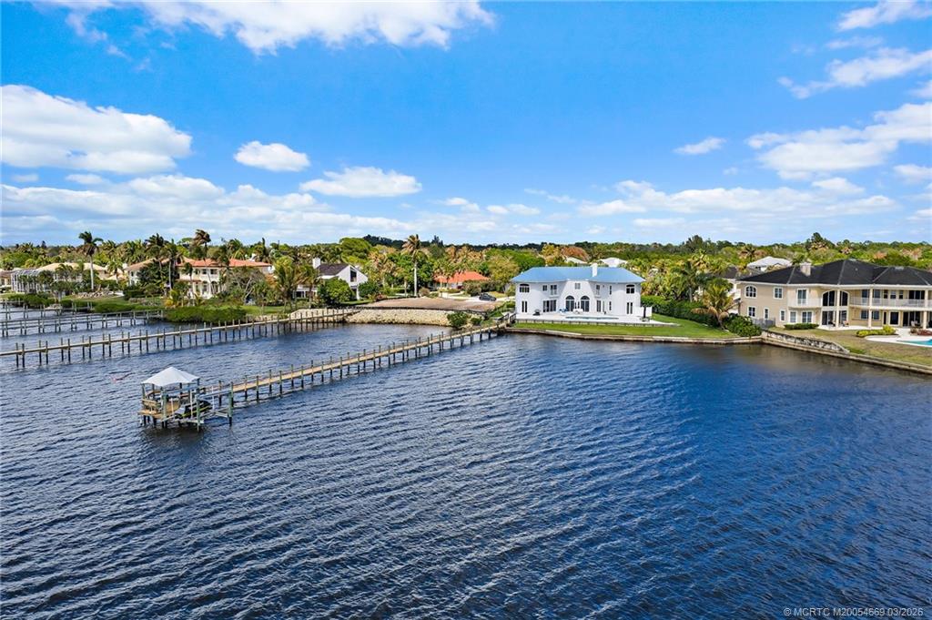 2318 NW Bay Colony Ct