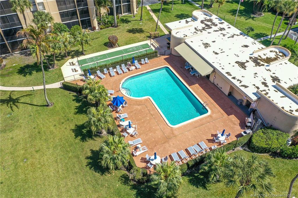 3482 NE Causeway Blvd 2-203