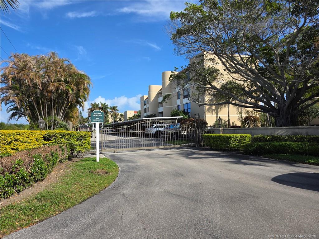 3482 NE Causeway Blvd 2-203