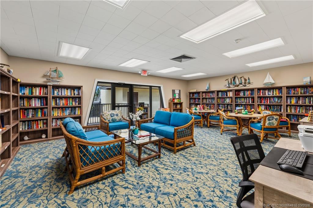 3160 SE Gran Via Way