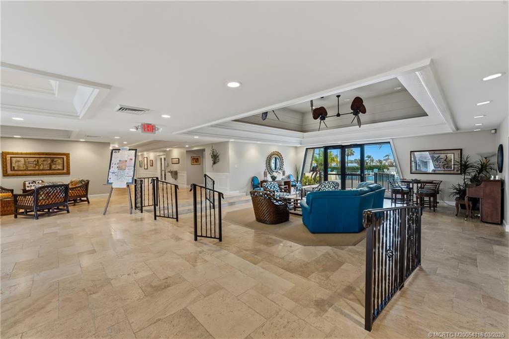 3160 SE Gran Via Way