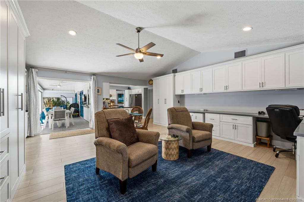 3160 SE Gran Via Way