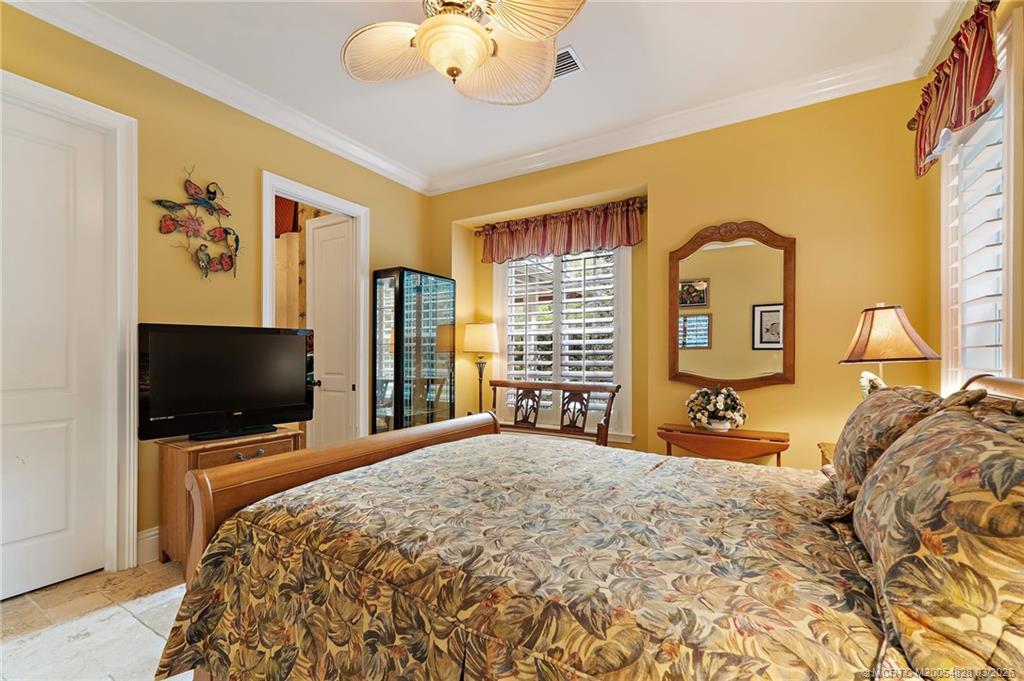 540 SE Saint Lucie Blvd