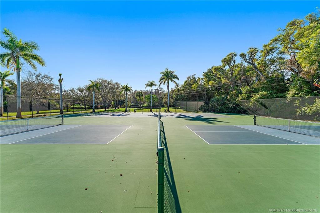 540 SE Saint Lucie Blvd