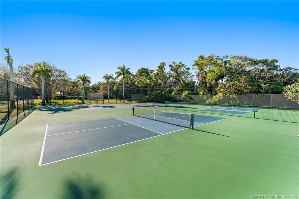 540 SE Saint Lucie Blvd