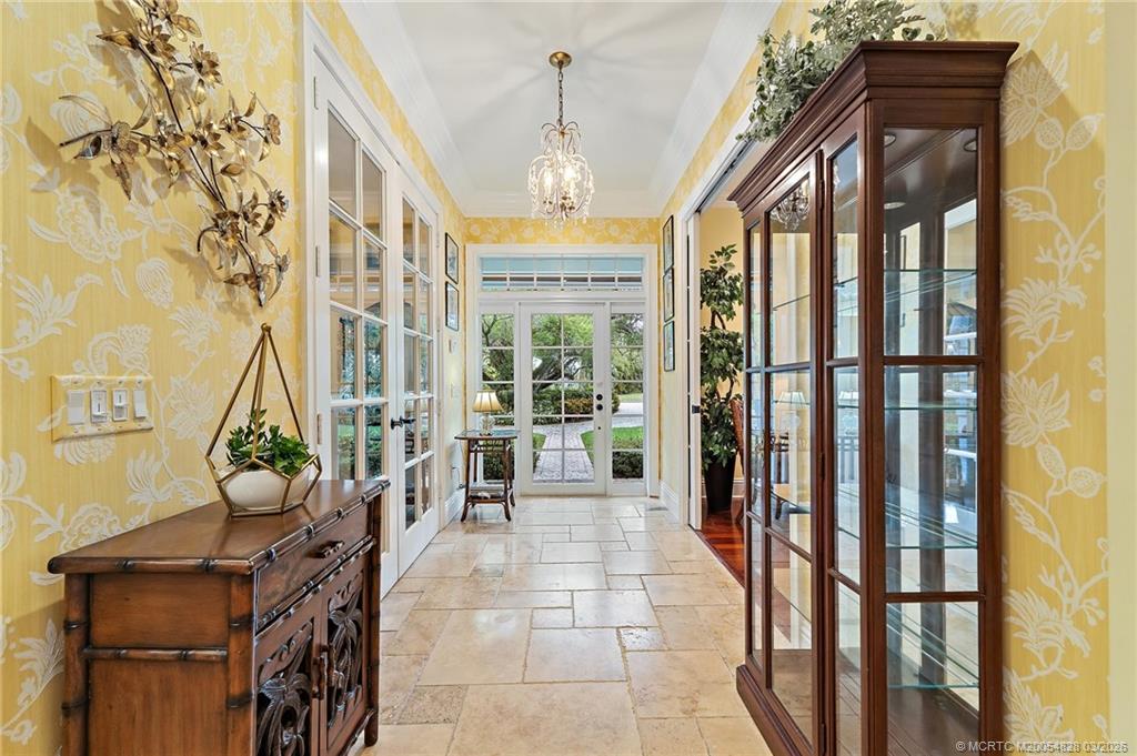 540 SE Saint Lucie Blvd