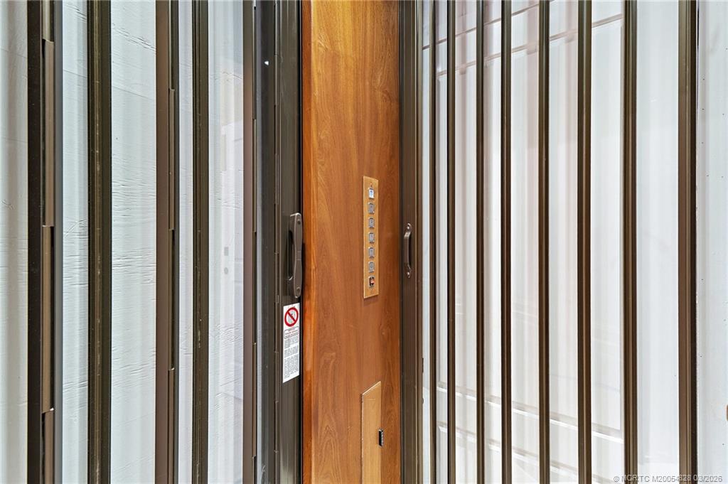 540 SE Saint Lucie Blvd