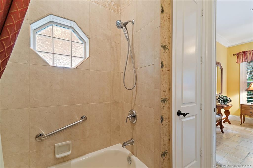 540 SE Saint Lucie Blvd