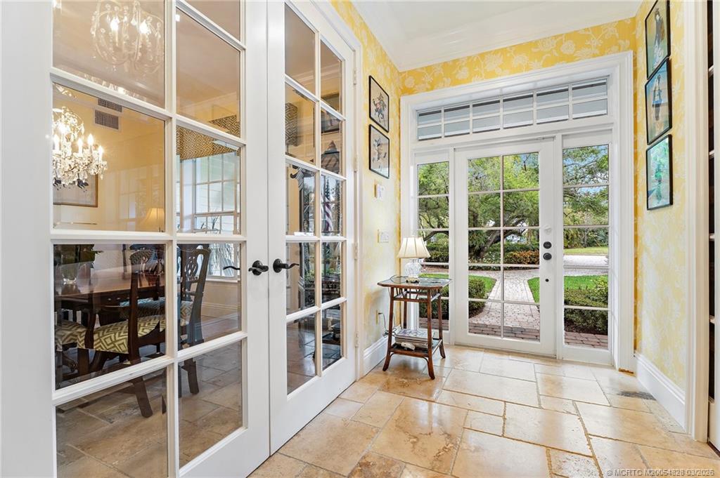 540 SE Saint Lucie Blvd