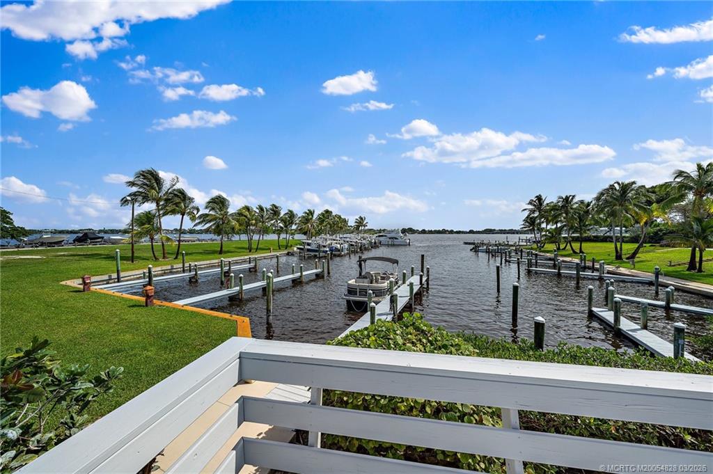 540 SE Saint Lucie Blvd