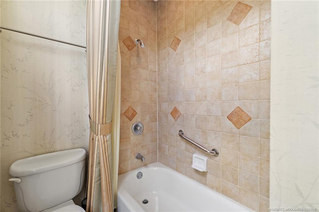 540 SE Saint Lucie Blvd